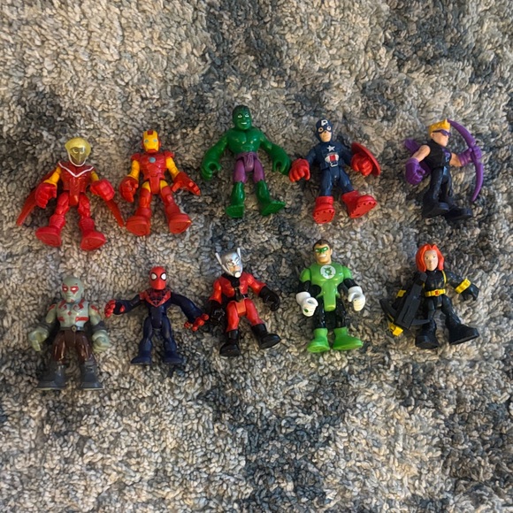 Other - Marvel Action Figure Set - 10 total figurines